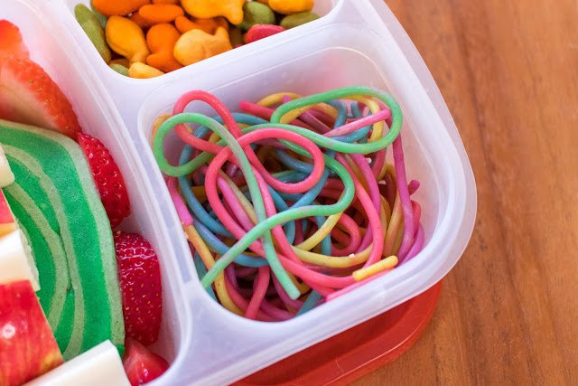 Comment préparer les déjeuners de l'école de jour Dr. Seuss!
