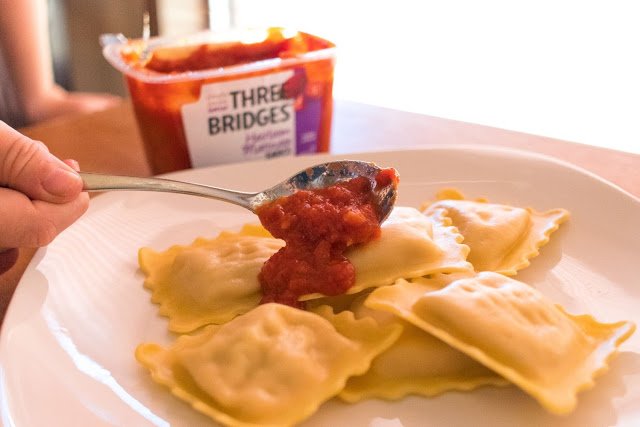 Dîner amusant d'art de nourriture d'arbre de ravioli d'automne