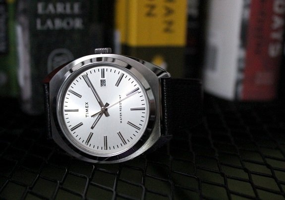 En revue: La montre habillée Timex Milano pour homme | Dappered.com