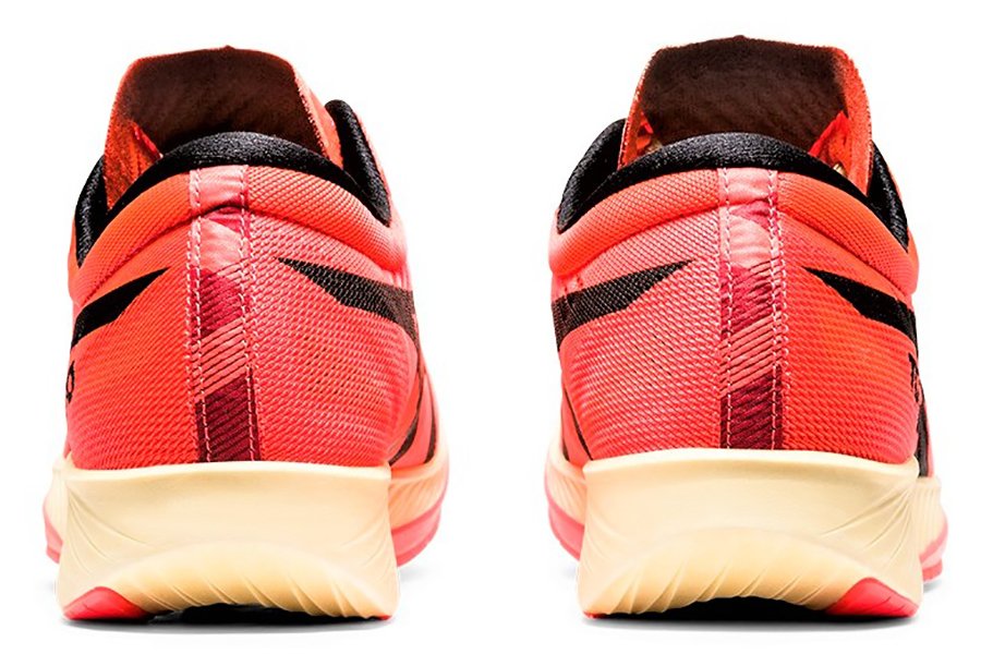 Asics dévoile sa chaussure de course METARACER prête pour le marathon