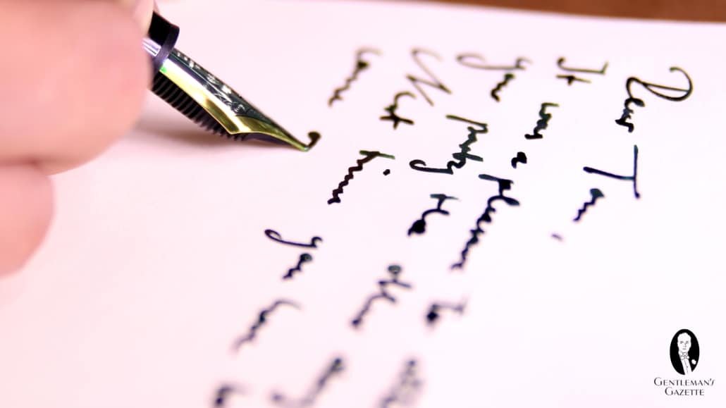 Les notes manuscrites sont plus significatives lorsqu'elles sont écrites à la main avec un joli stylo plume