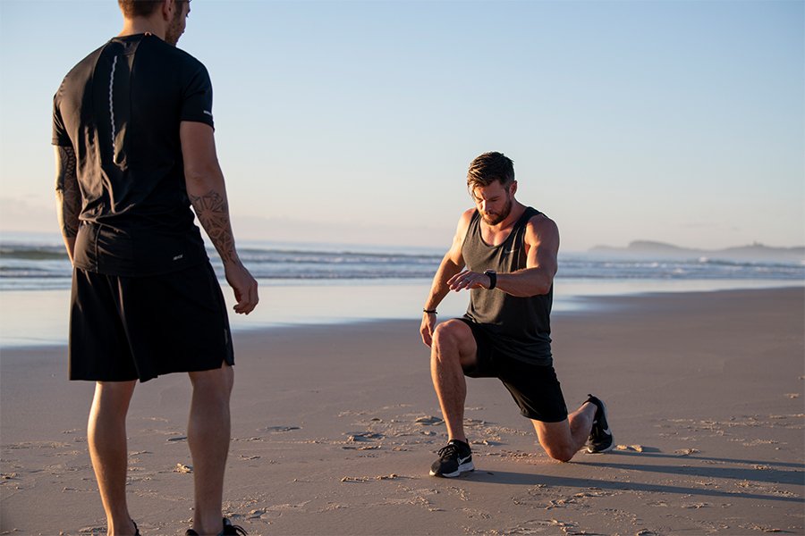 Entraînement comme Chris Hemsworth avec l'entraîneur de Centr Luke Zocchi et le célèbre chef Dan Churchill 2