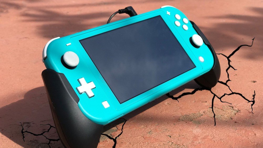 Une photo des poignées Shock 'N' Rock pour la Nintendo Switch Lite.