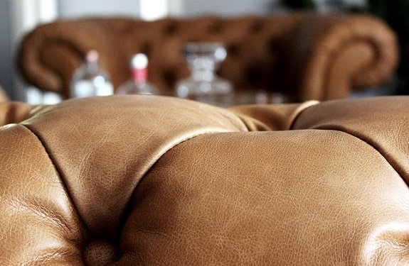 Chaises en cuir