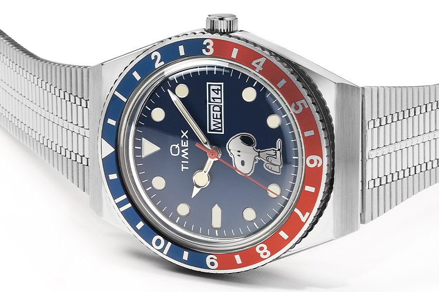 Montre Timex Q Reissue avec Peanuts Stamp