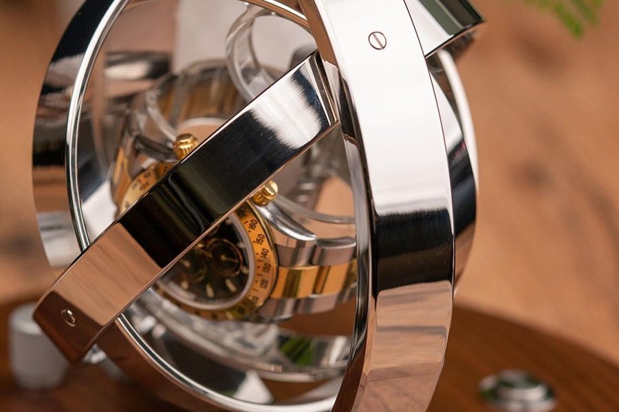 Remontoir de montre Space Age côté