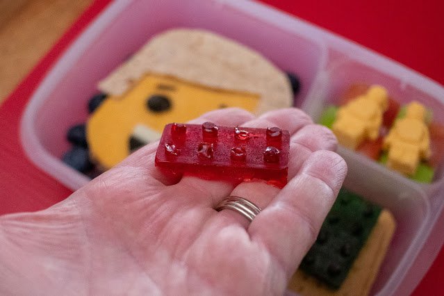 Comment faire un déjeuner d'art culinaire en briques et figurines LEGO!