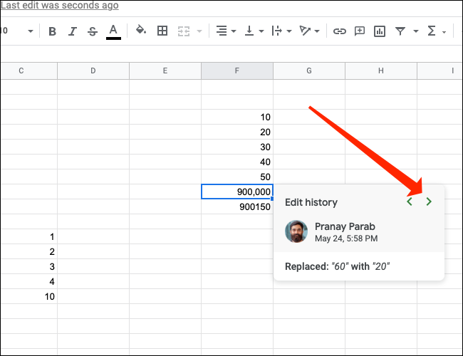Cliquez sur la flèche droite pour voir les nouvelles modifications apportées à une cellule dans Google Sheets