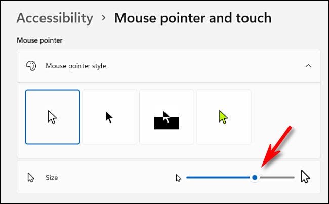 Utilisez le "Taille" curseur pour agrandir ou réduire le curseur de votre souris.