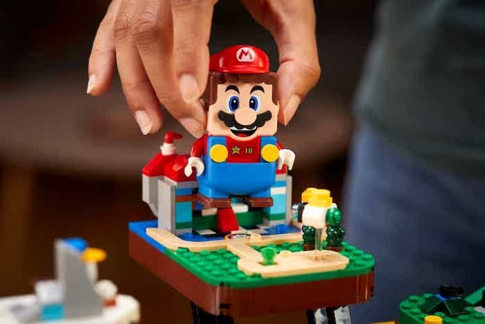 LEGO Super Mario 64
