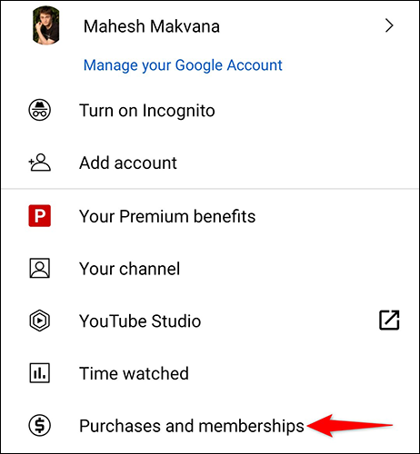 Sélectionner "Achats et adhésions" dans le menu du profil de l'application YouTube.