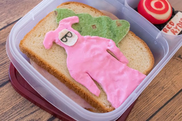 Une histoire de Noël Pink Nightmare Lunch School Lunch Recette