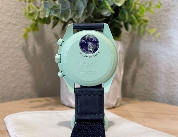 Omega x Swatch MoonSwatch Earth Edition
