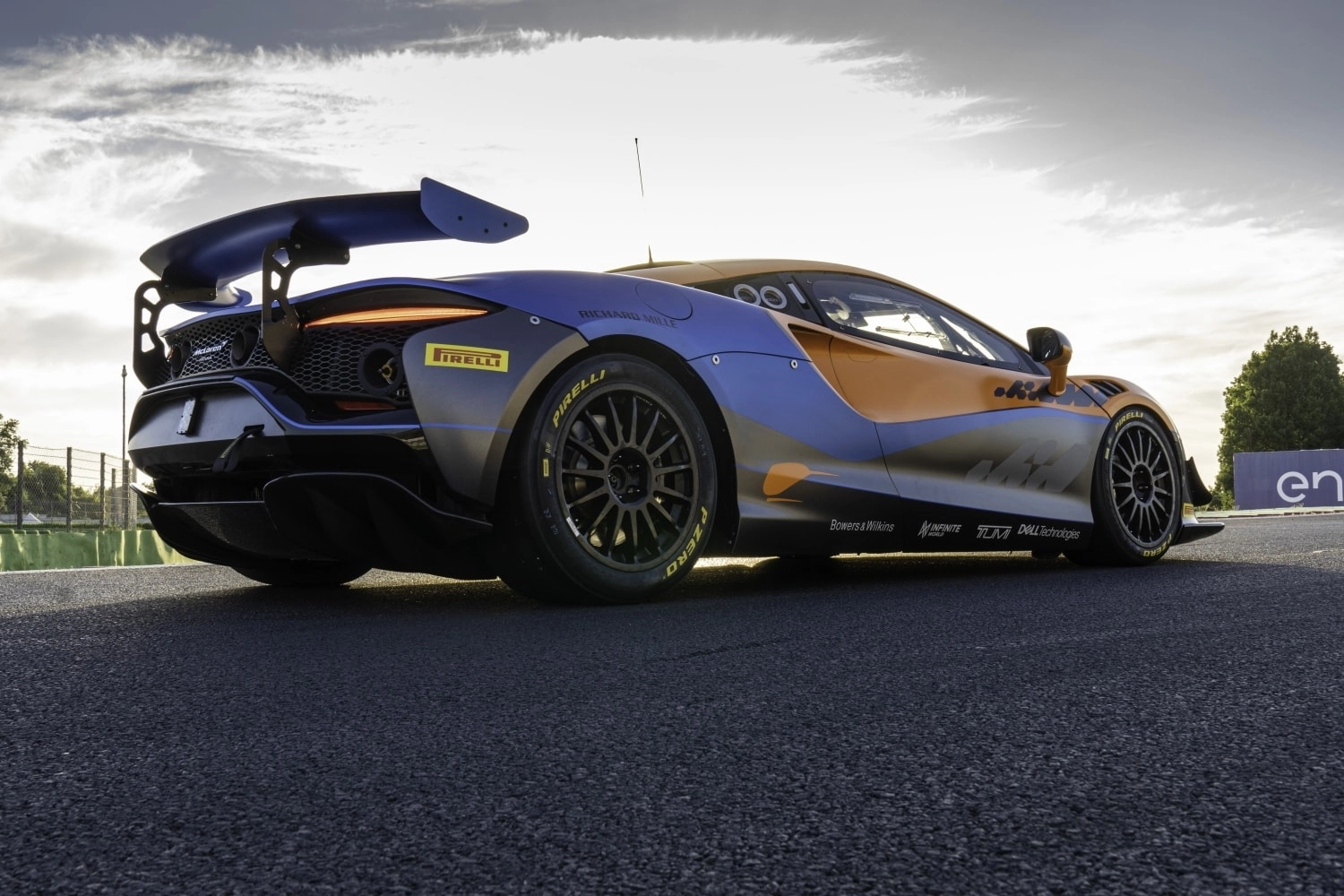 McLaren Artura GT4 