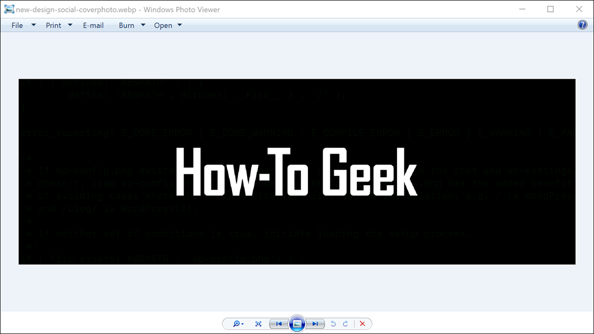 How-To Geek Header Image affichée dans la visionneuse de photos Windows. 