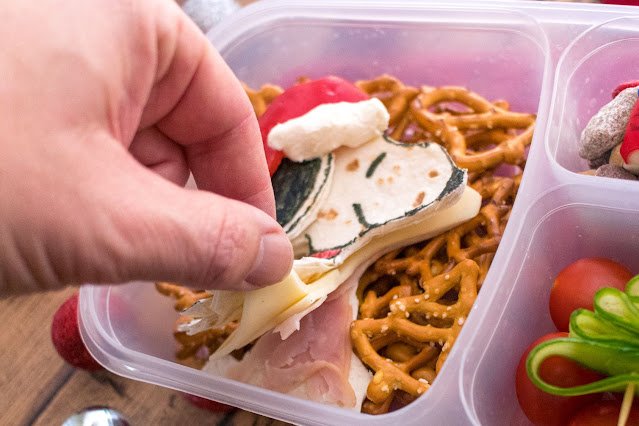 Comment faire un déjeuner scolaire de Noël Snoopy pour vos enfants !