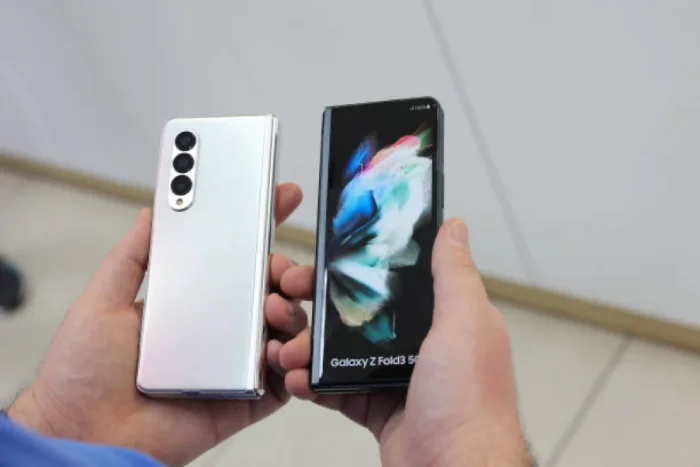 Samsung Galaxy Z Fold 5