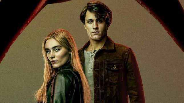 Mary et John Winchester dans une image promotionnelle pour The CW's The Winchesters.