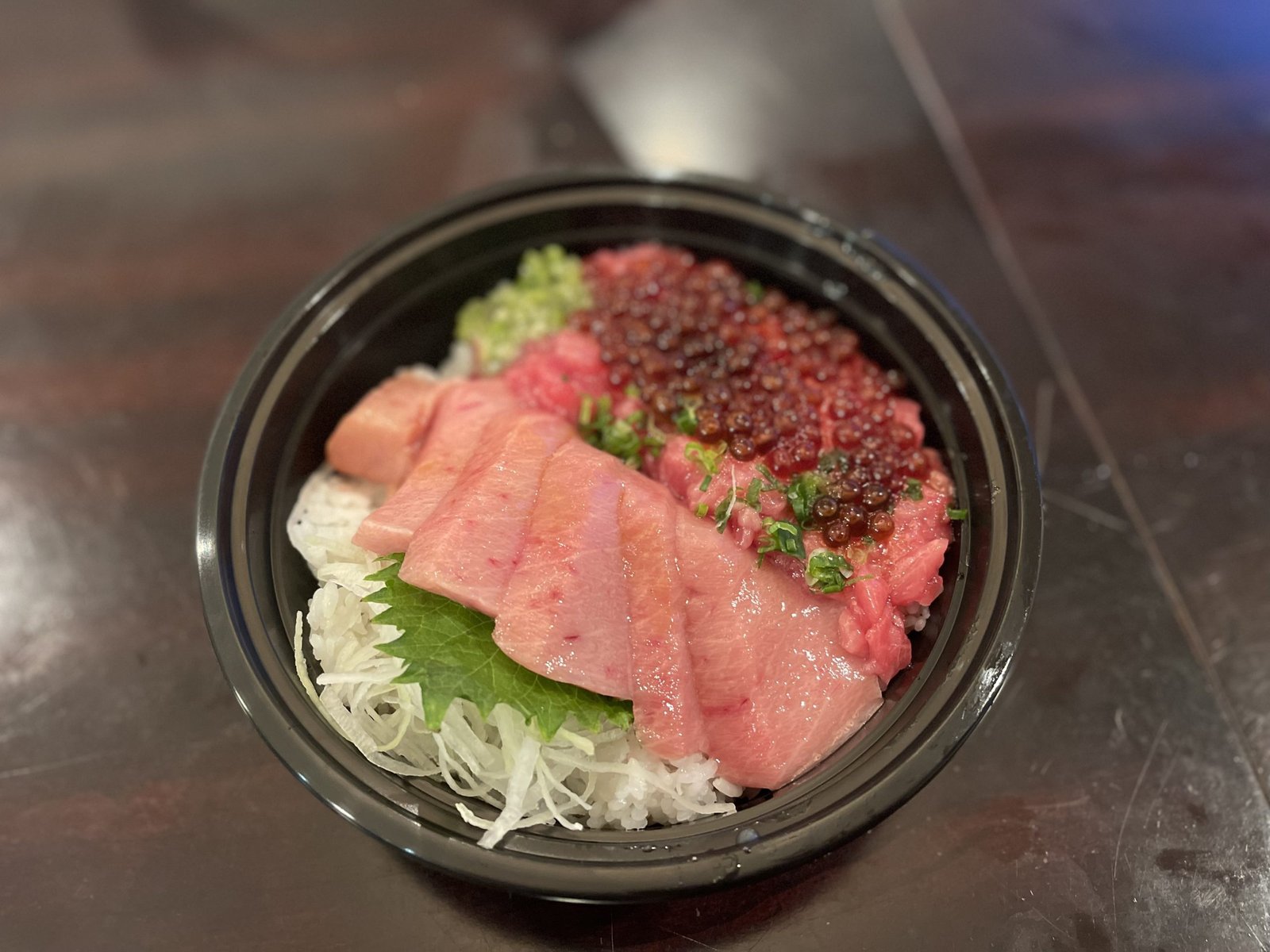 L'expérience consistant à dépenser plus d'argent en nourriture - Toro chirashi