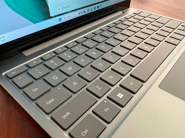 Image de l'article intitulé Pratique : Microsoft Surface Laptop Go 3
