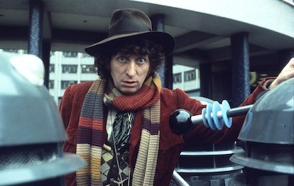 LONDRES, ANGLETERRE - 01 JANVIER : L'acteur anglais Tom Baker dans son rôle de quatrième incarnation de Doct...