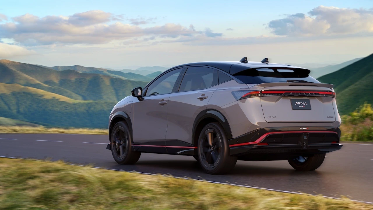 Nissan AriyaNISMO 