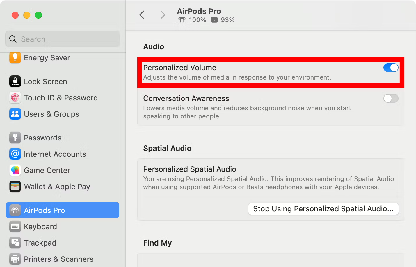 Paramètres macOS Sonoma AirPods avec l’option Volume personnalisé activée.