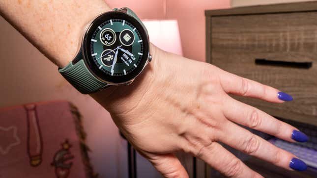 Une photo de la OnePlus Watch 2