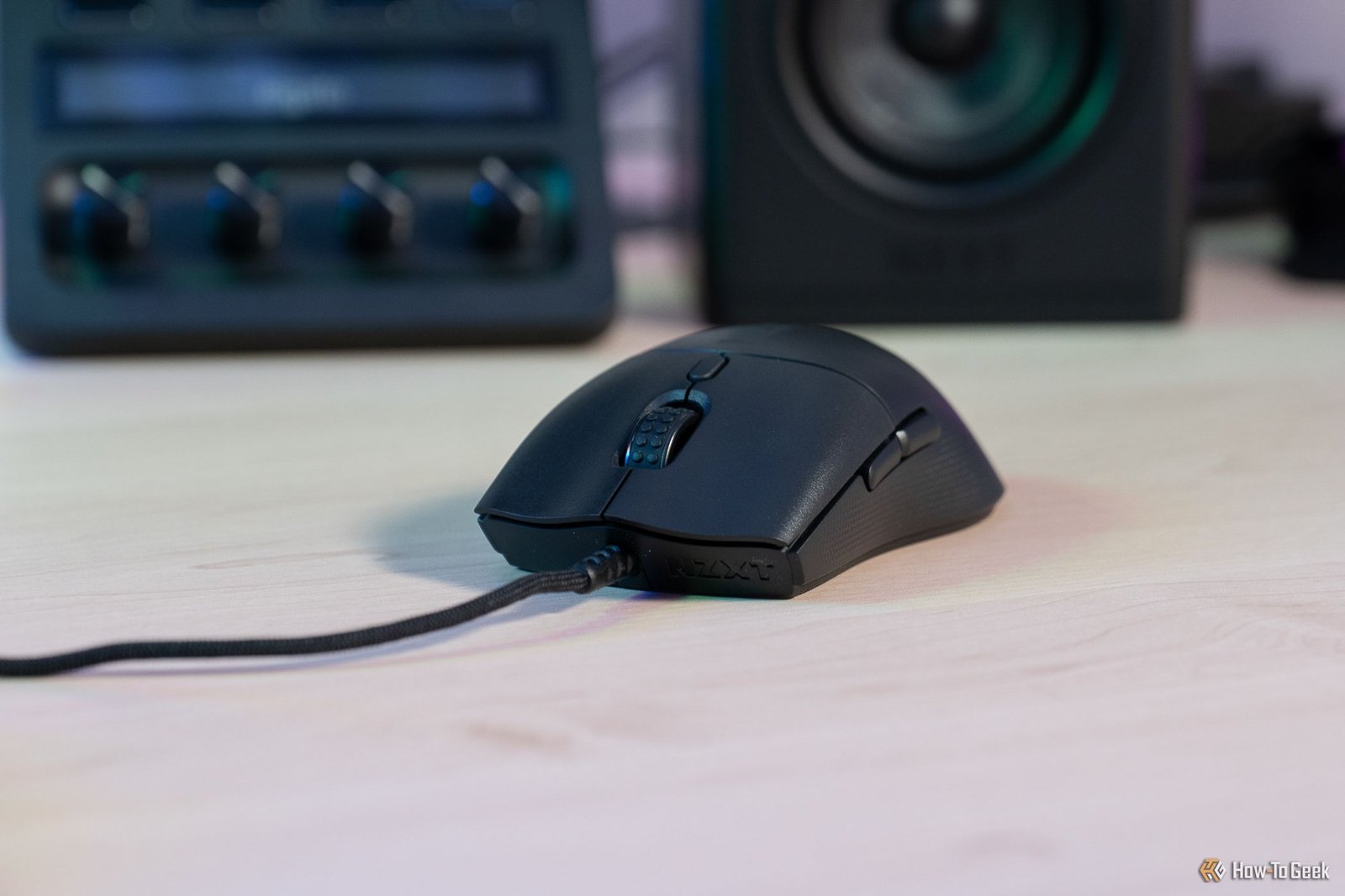 Vue de face du NZXT Lift 2 Symm