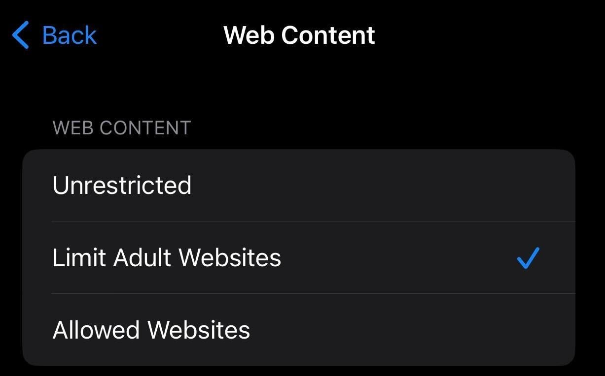 Désactiver l'accès aux sites Web pour adultes dans les paramètres de temps d'écran sur iPhone.
