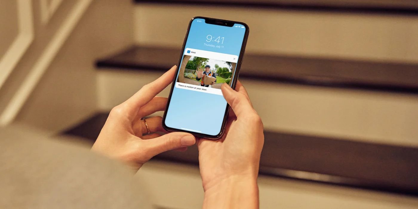Notifications riches de l'application Ring sur un iPhone.
