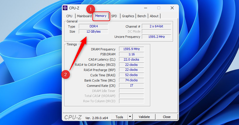Boîte de dialogue du menu CPU-Z avec l'onglet Mémoire et les éléments de taille de RAM mis en évidence par des annotations.