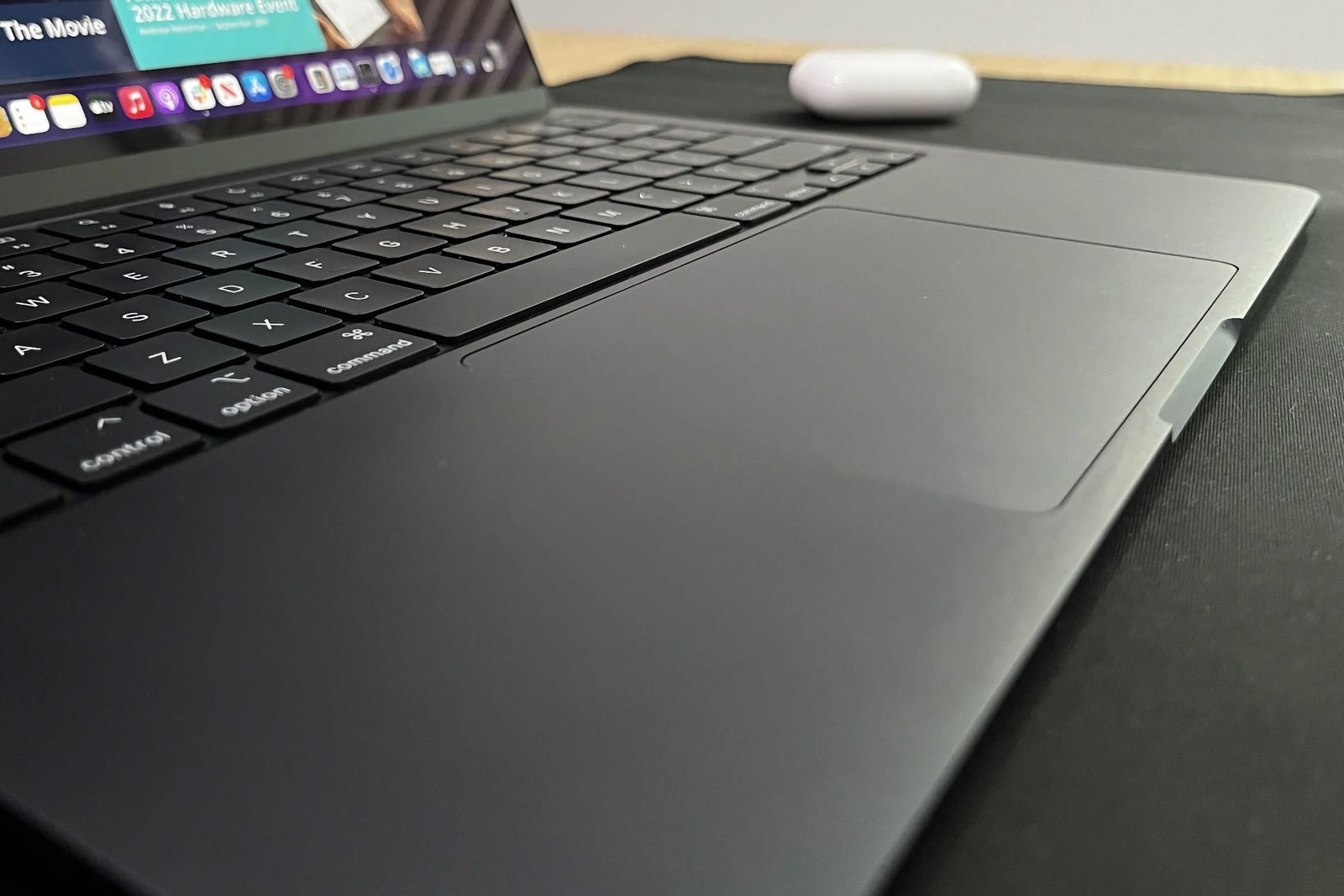 Clavier et trackpad du MacBook Air M2.