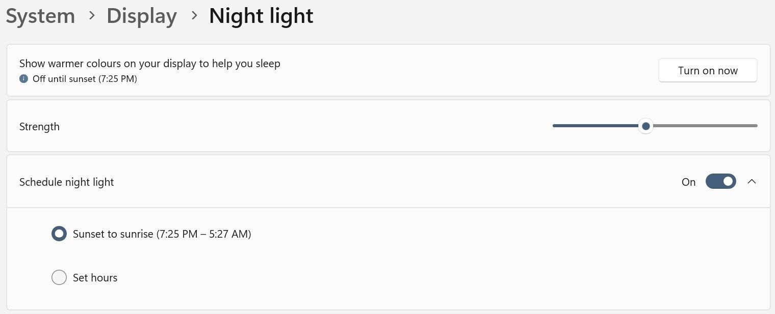 Modification des paramètres de la fonction d’éclairage nocturne dans l’application Paramètres Windows.