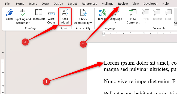 Un document Word avec l’outil Lecture à voix haute sélectionné via l’onglet Révision.