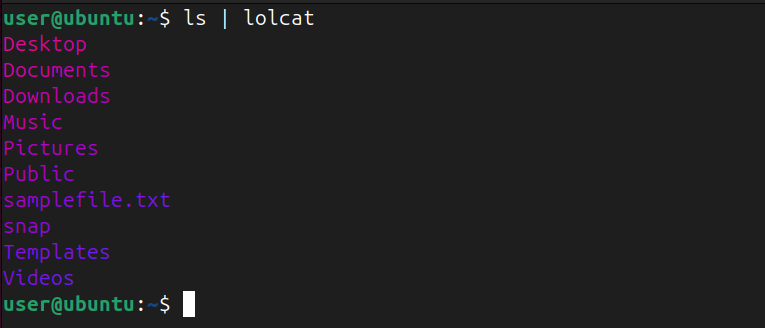 Liste des fichiers et des répertoires d'Ubuntu Linux dans une sortie colorée à l'aide de lolcat.