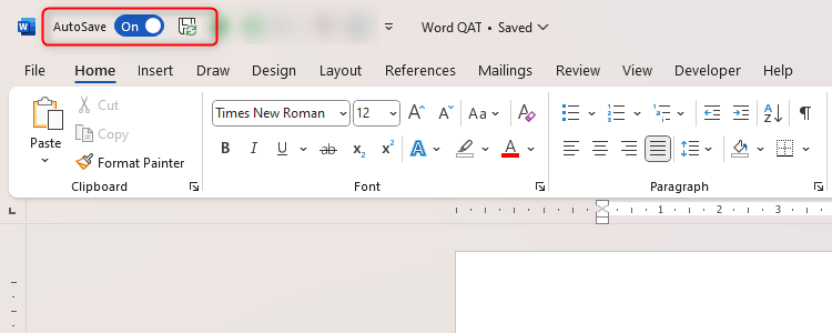 Microsoft Word avec la barre d'outils d'accès rapide activée et mise en surbrillance.