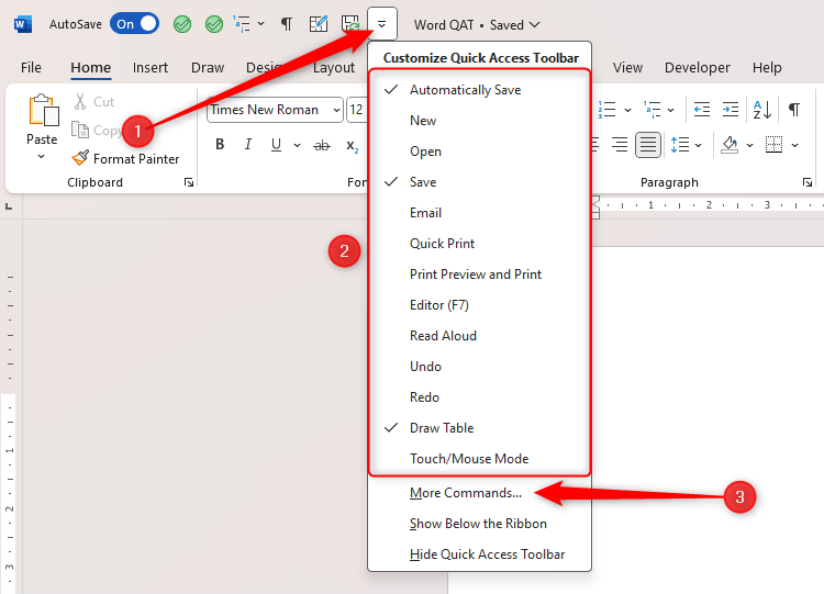 Le menu Personnaliser la barre d’outils d’accès rapide dans Word, avec Plus de commandes sélectionnées.