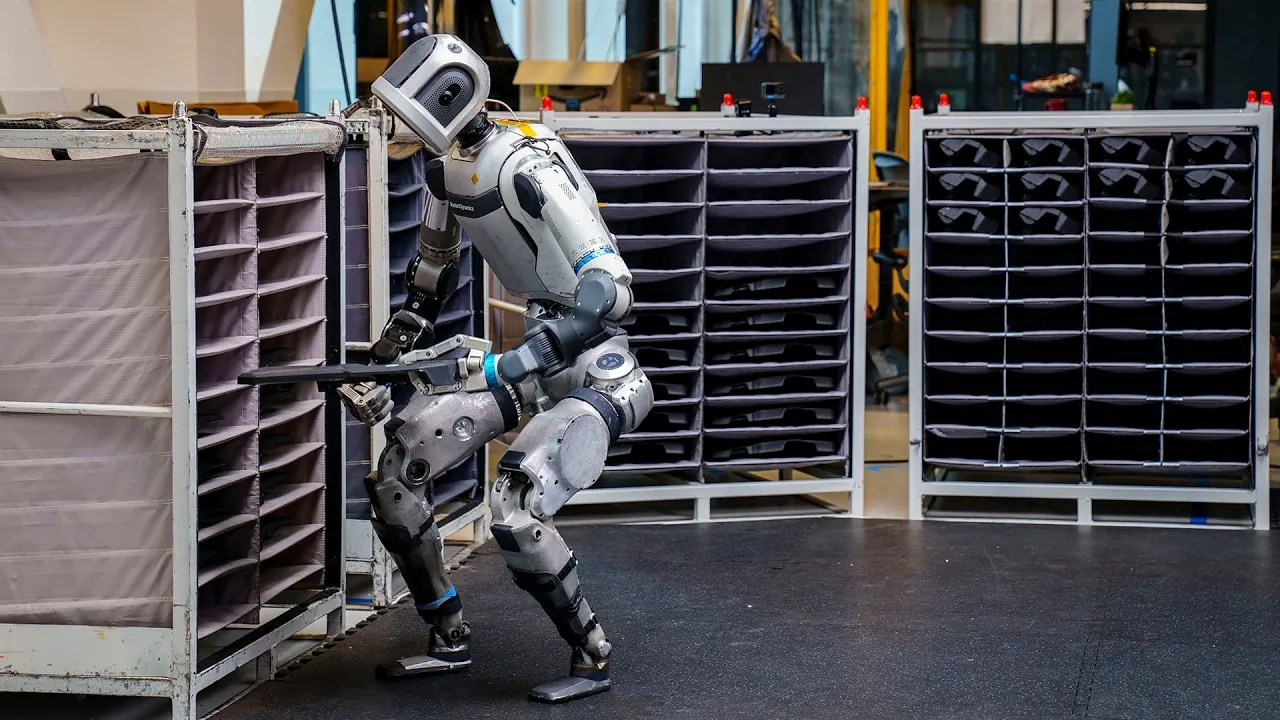 Robot atlas de Boston Dynamics présentant une technologie de robotique de pointe