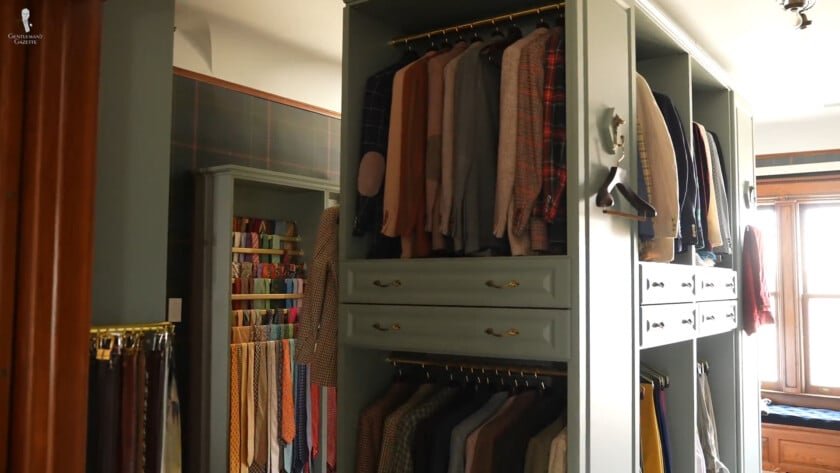 Raphael Custom Closet View Vue du placard personnalisé de Raphael