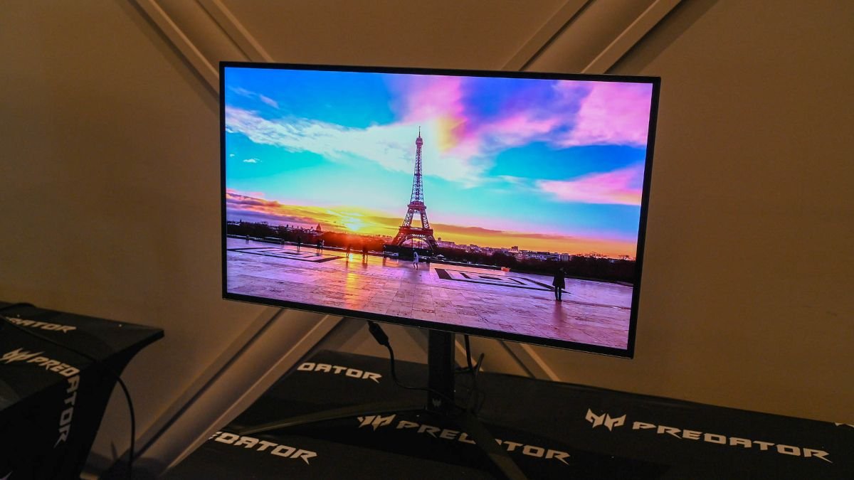 Détail Gros plan du moniteur de jeu Acer Predator X27U au CES 2023.