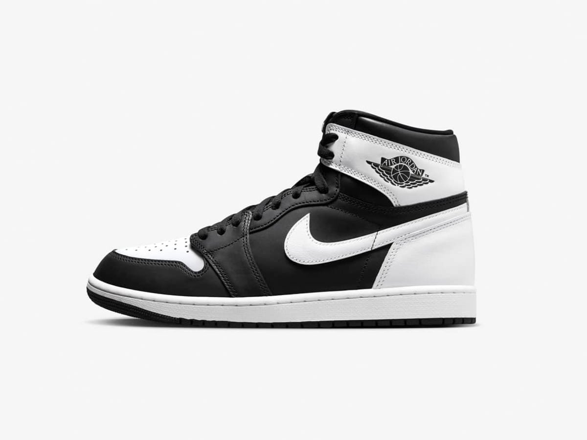 Nike dz5485 010 angle latéral blanc noir 1
