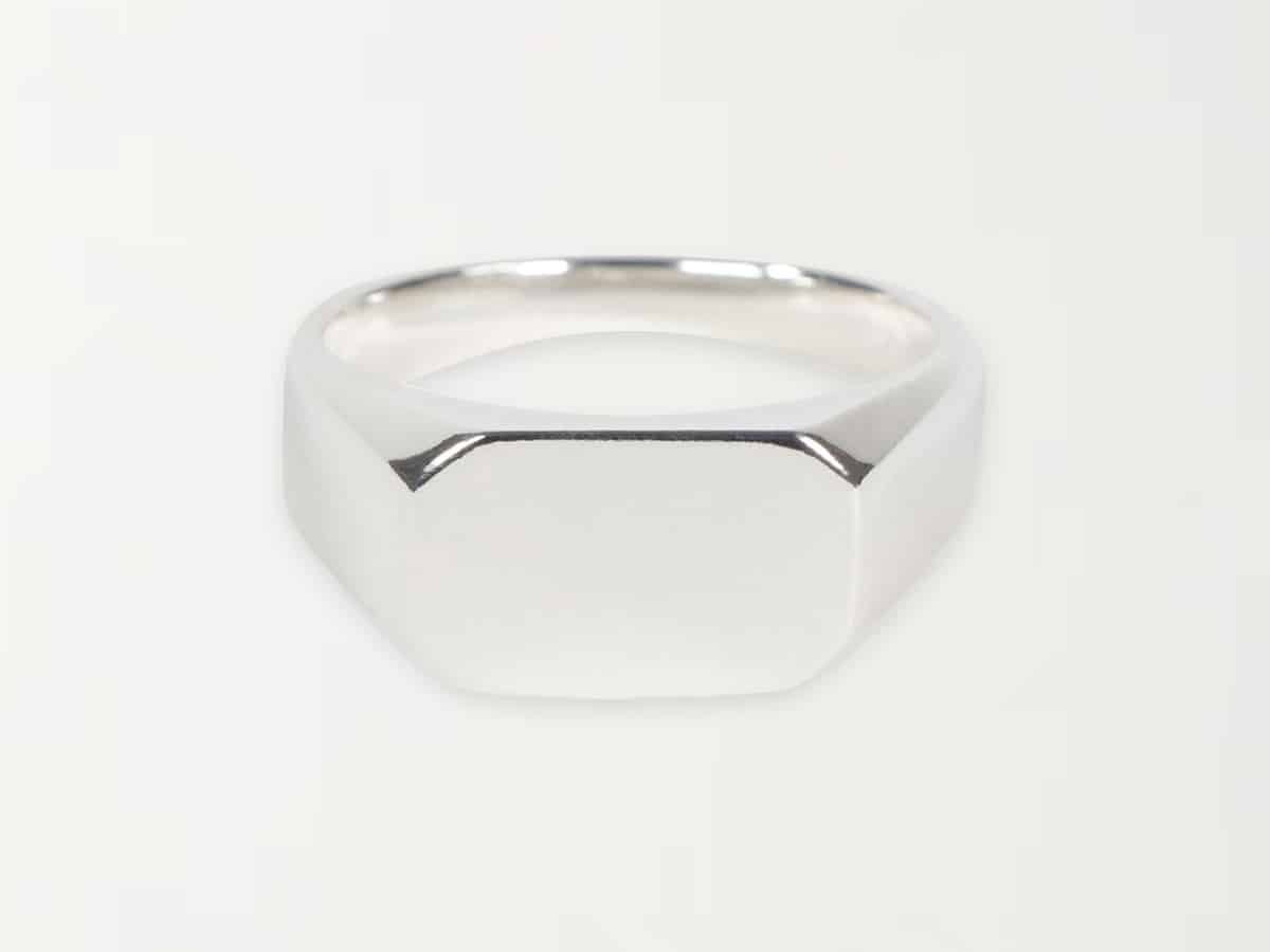 Cameron Studios Bevel Signet