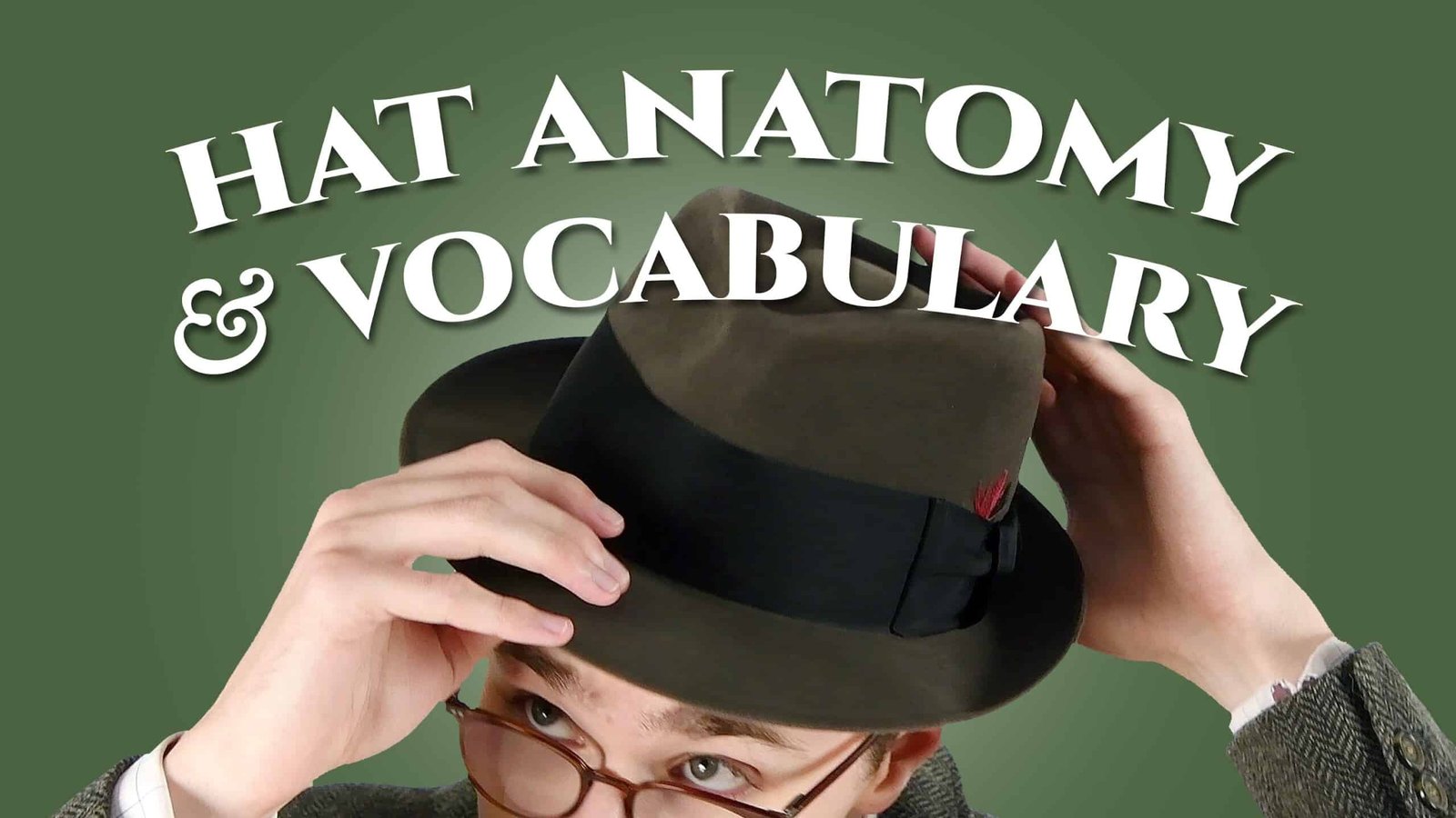 Preston portant un chapeau gris à charbon de bois vintage