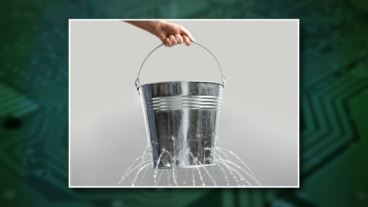 Photo d'un bordel avec des trous qui fuient de l'eau