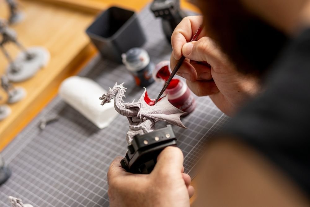Peinture de wargaming miniature avec encre.