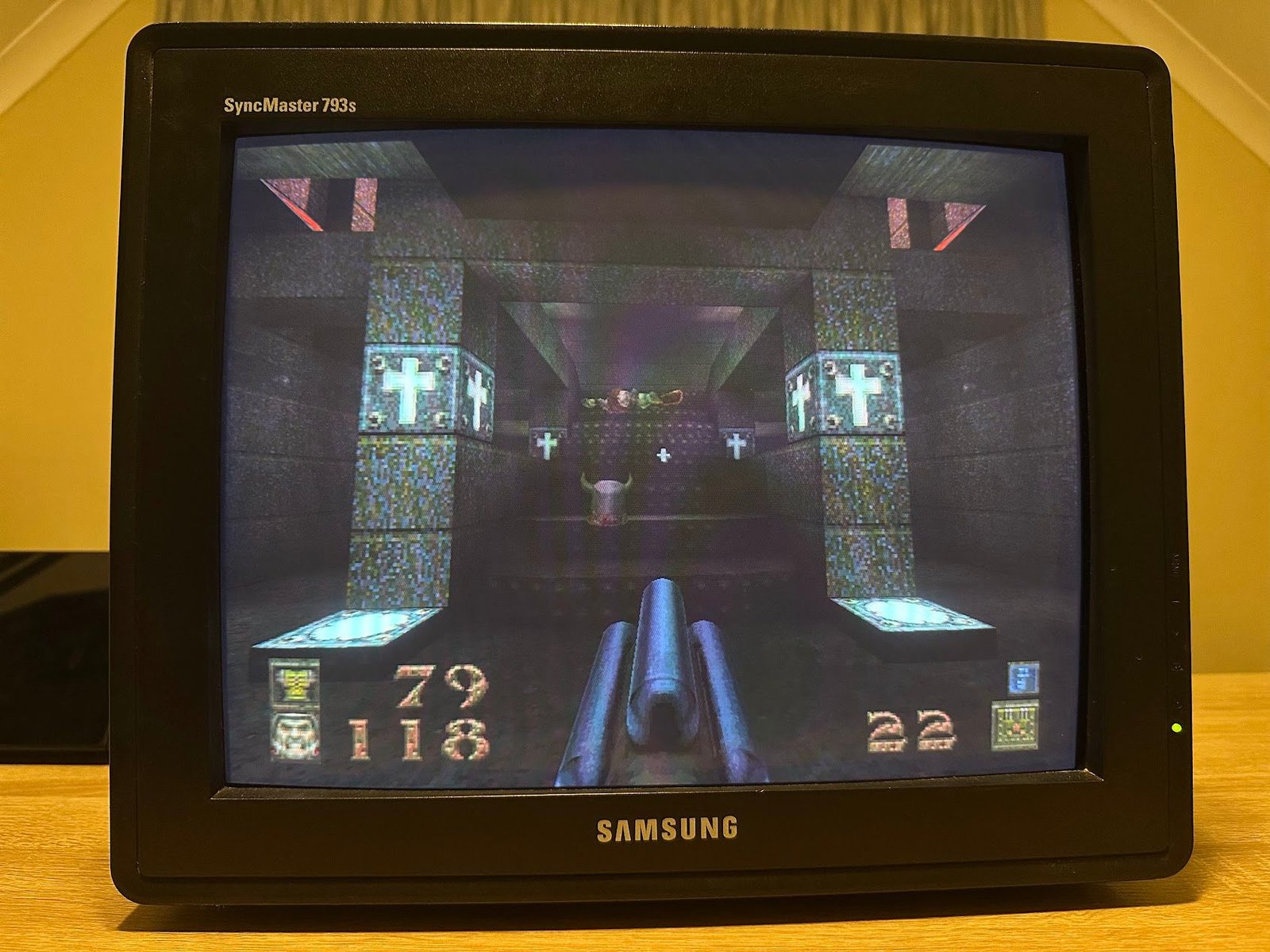 Quake coulant sur un CRT.