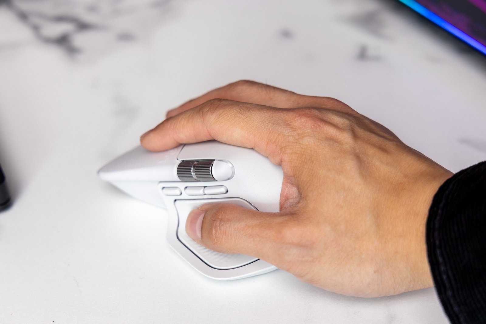 Logitech MX Master 4 Review 7