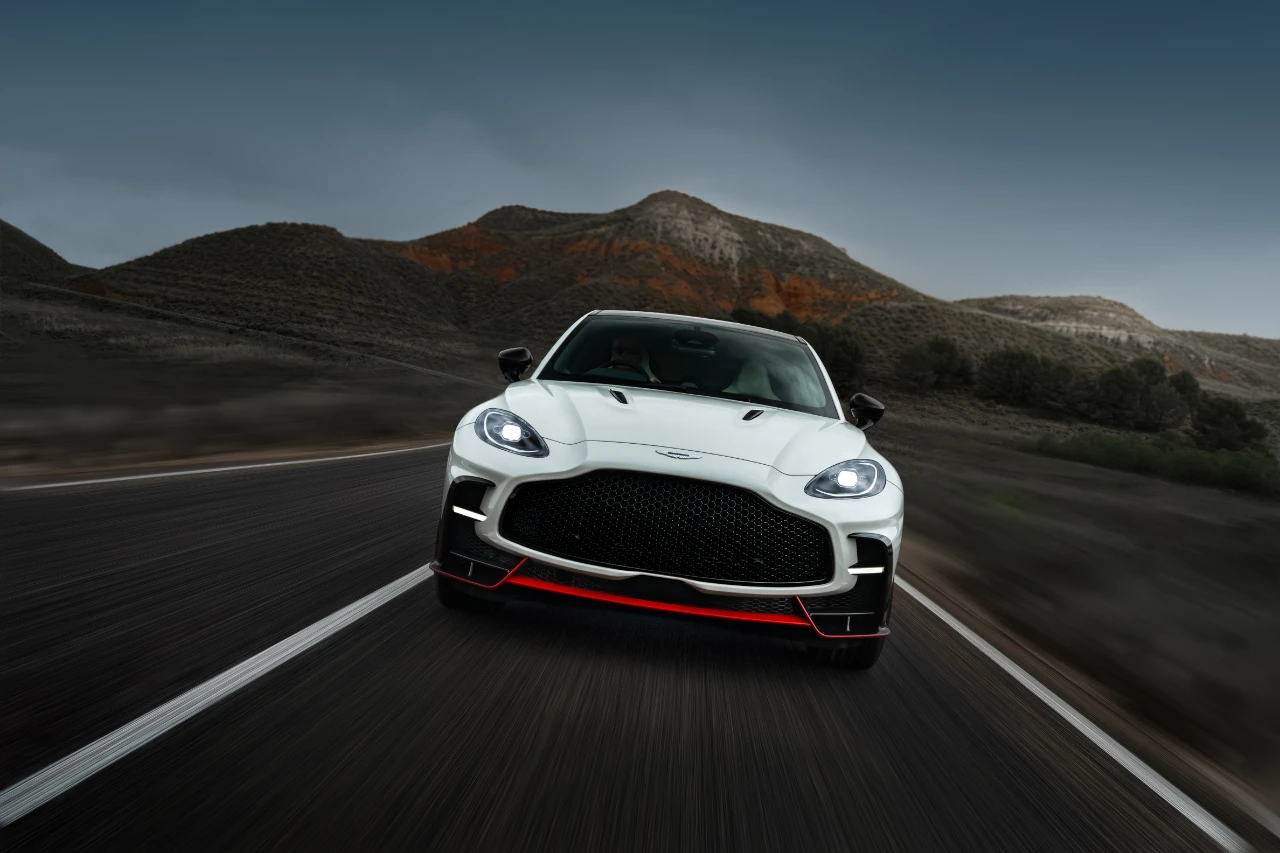 Aston Martin DBX S 
