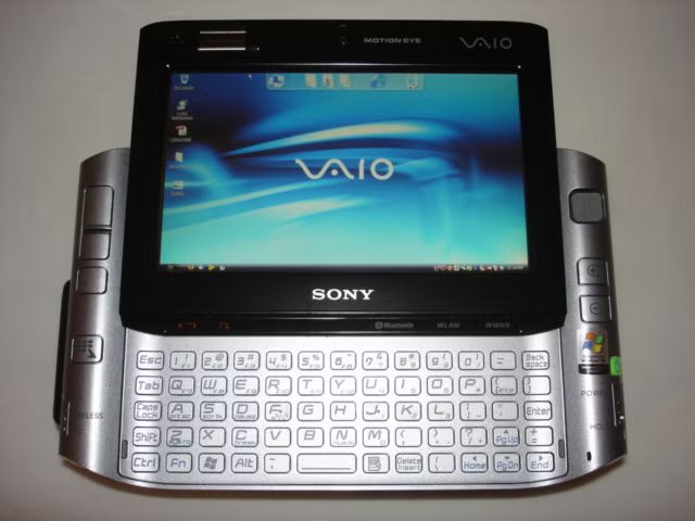 Un ordinateur portable VAIO de la série UX.
